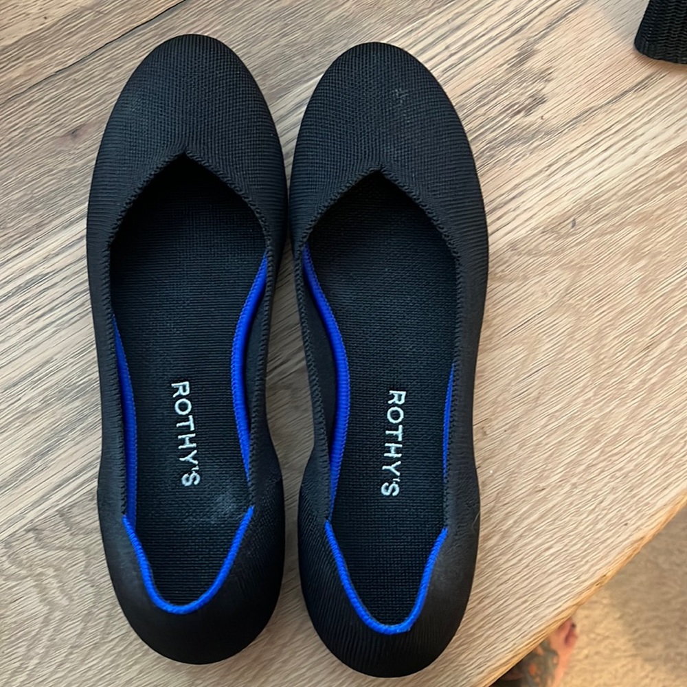 Ruth’s classic black flat. Worn twice.